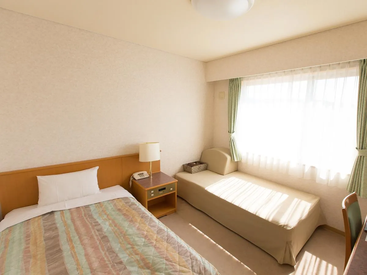 Hotel Laurel Shinhidaka 2*,